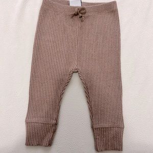 Zara leggings! Worn once! Great condition! Size 9-12 months